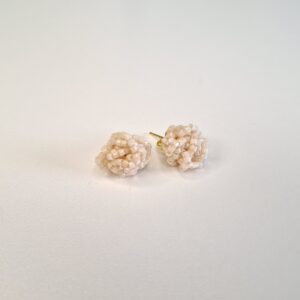 ROSE – Beige Ohrringe in Rosenform