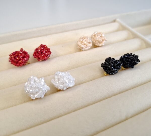 20260112_135722-scaled-1.jpg ROSE – Red Rose-Shaped Earrings