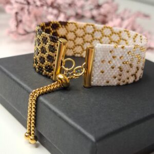 Honey – Earth-Tone Honeycomb Bracelet