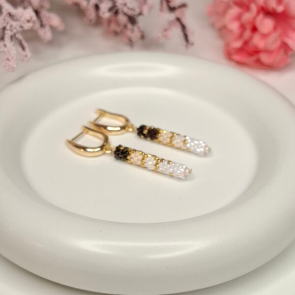 20260331_200925-scaled-1.jpg Honey – Minimalist Earrings