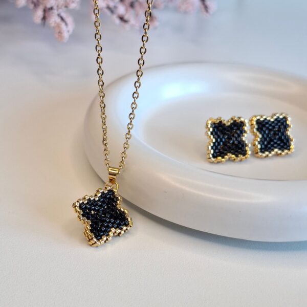 20260407_111940-scaled-1.jpg Clo – Black Clover Pendant Necklace, 45 cm